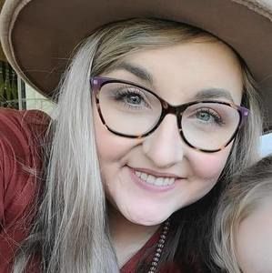 Meet your Posher, Stephenee